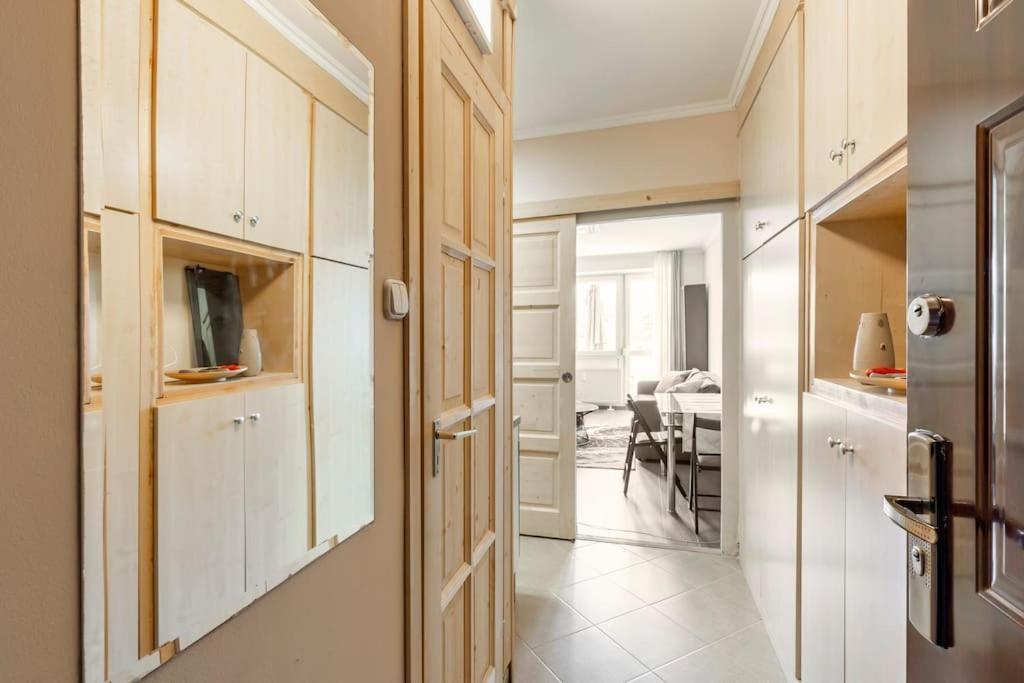 Lovely 1 Bedroom Flat - Gazdagret بودابست المظهر الخارجي الصورة